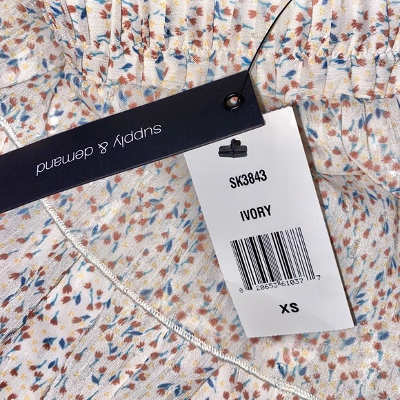 Tiered floral skirt - Picture 4 of 4